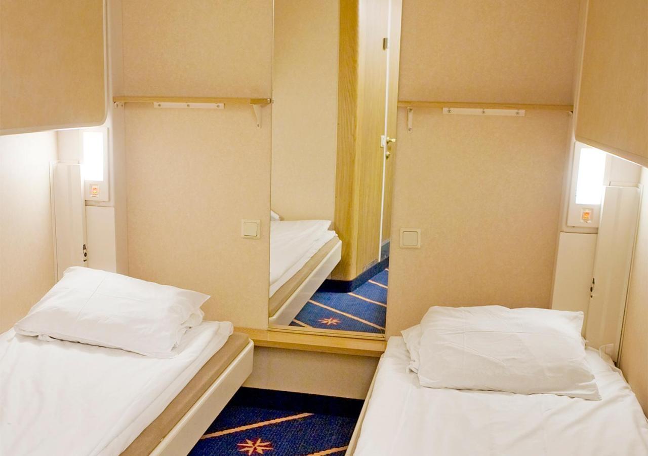 Viking Line Ferry Viking Cinderella - 2-Night Cruise Stockholm-Helsinki-Stockholm Hotel Room photo