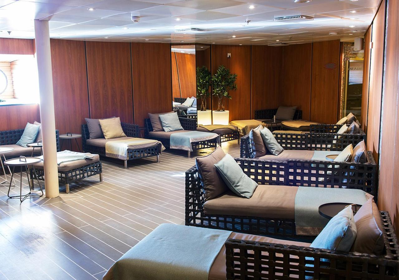 Viking Line Ferry Viking Cinderella - 2-Night Cruise Stockholm-Helsinki-Stockholm Hotel Exterior photo